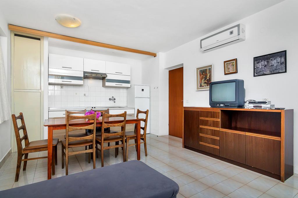 Apartmani Cico Gdinj Dış mekan fotoğraf
