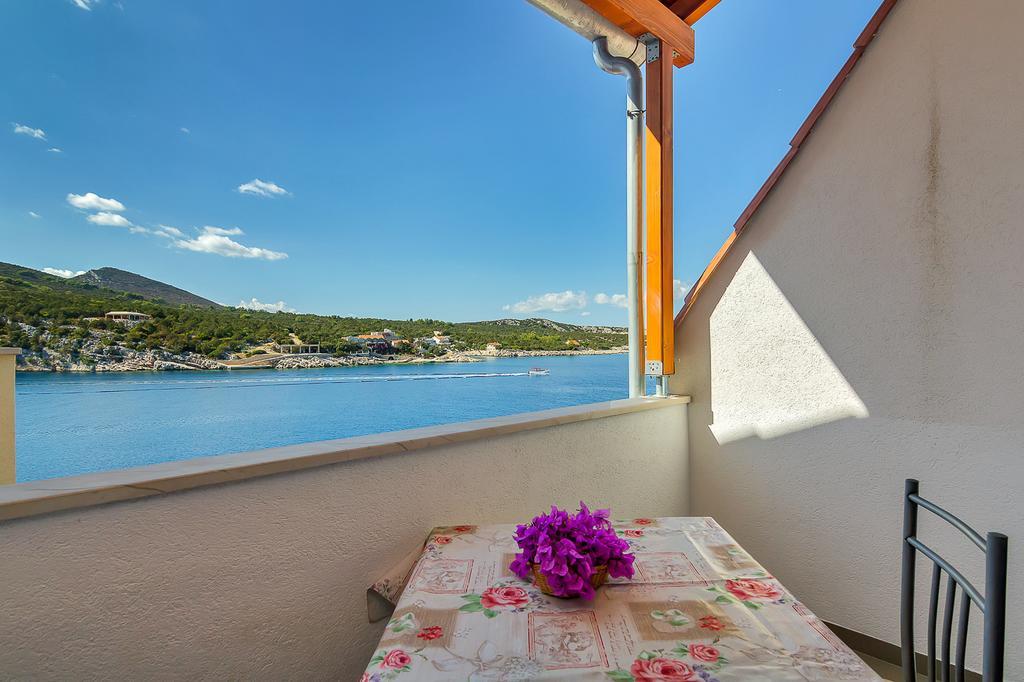 Apartmani Cico Gdinj Dış mekan fotoğraf