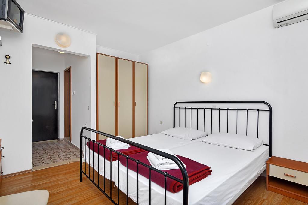 Apartmani Cico Gdinj Dış mekan fotoğraf